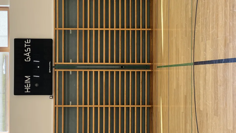 Update Halle - Anzeigetafel und 24 sec