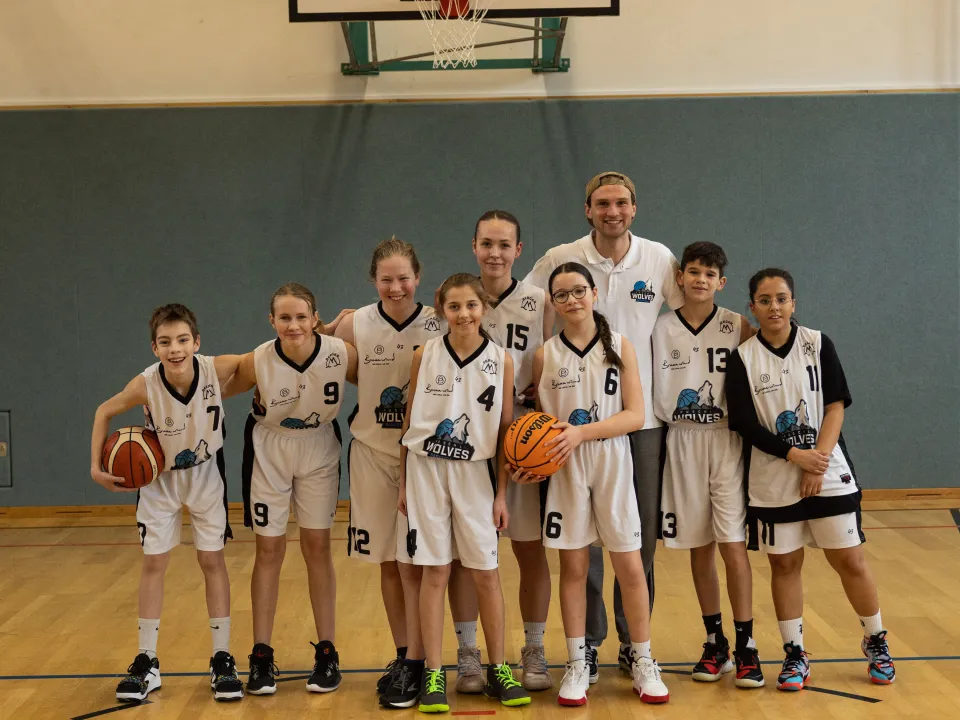 Wolves WU14 vs. BBU Orange