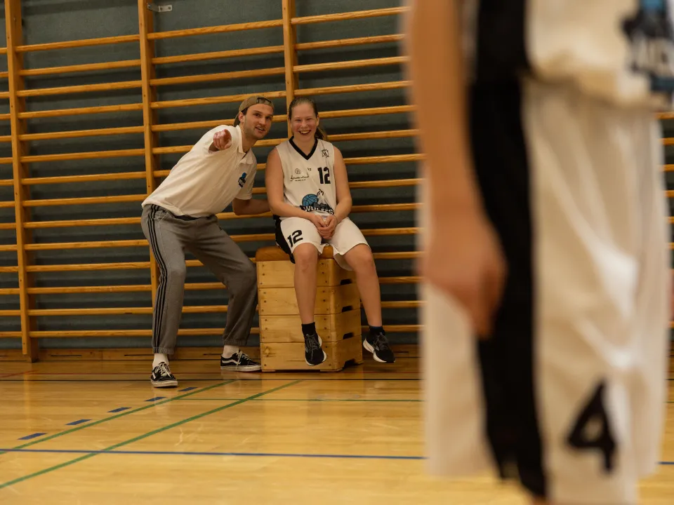 Wolves WU14 vs. BBU Orange