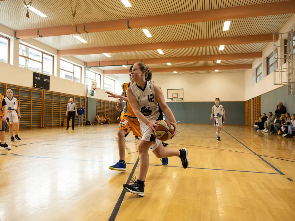 Wolves WU14 vs. BBU Orange