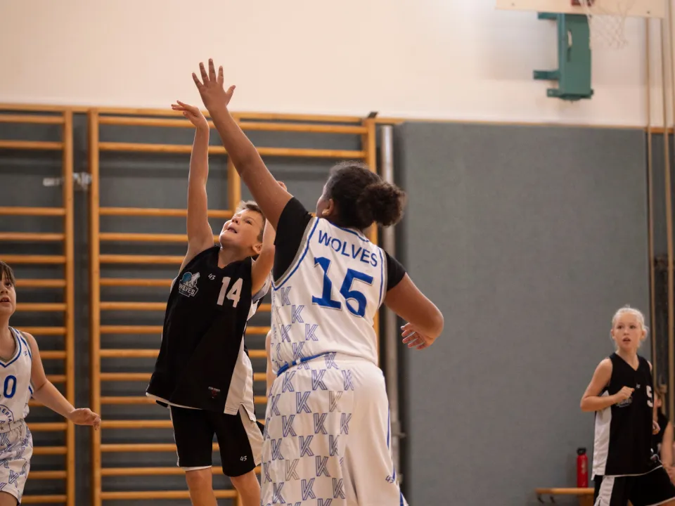 XU10 - Erste Meisterschaftsrunde