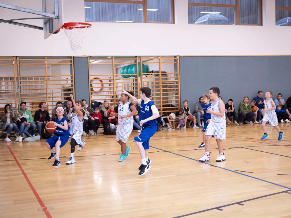 XU10 - Erste Meisterschaftsrunde