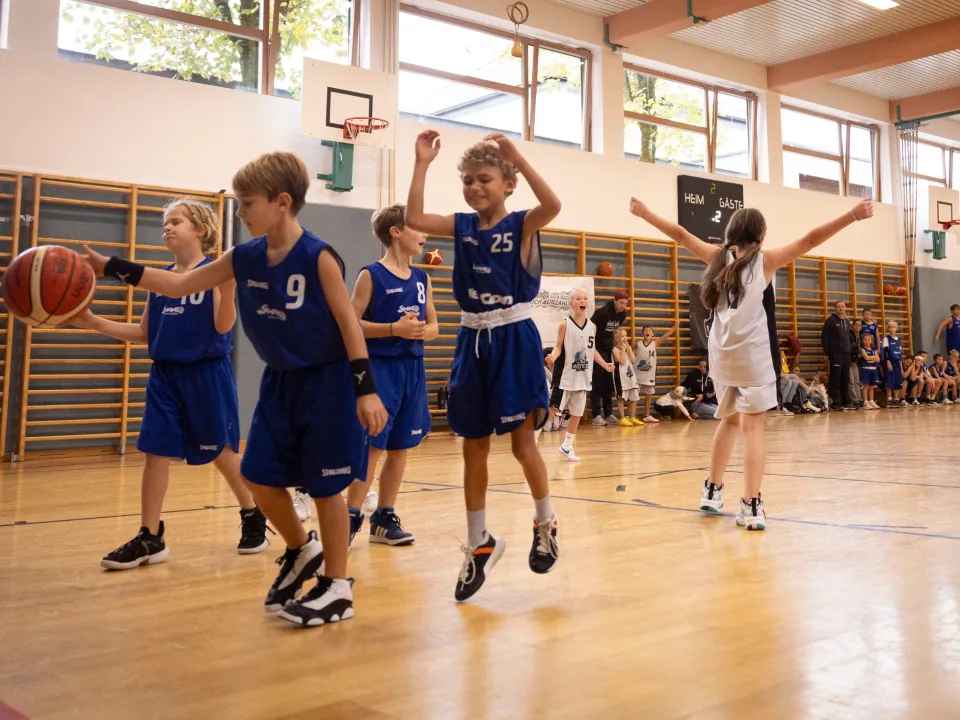 XU10 - Erste Meisterschaftsrunde