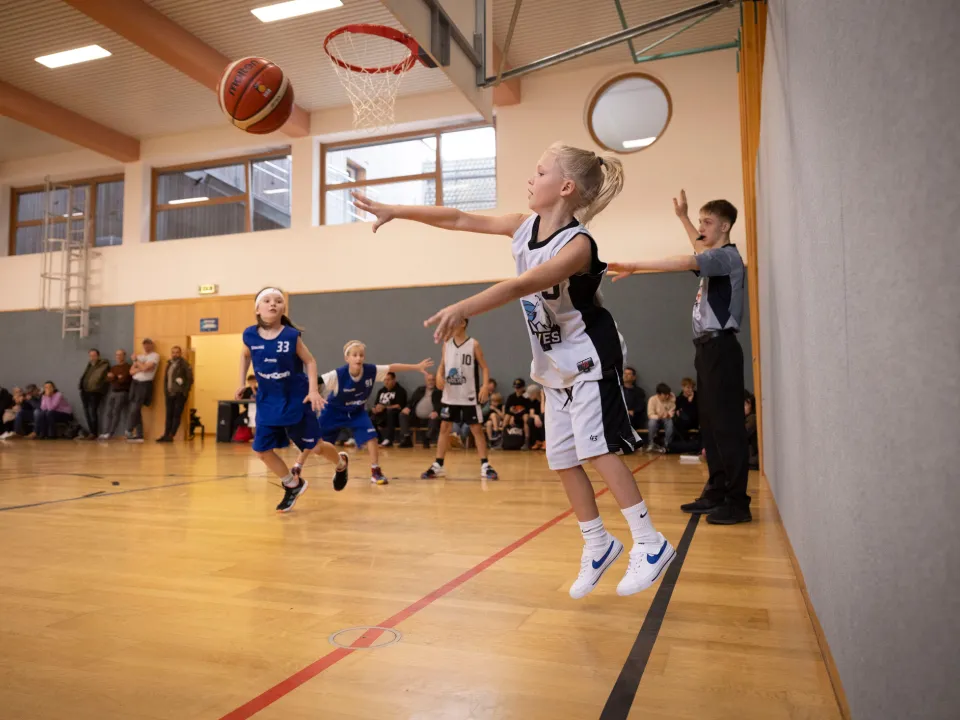 XU10 - Erste Meisterschaftsrunde