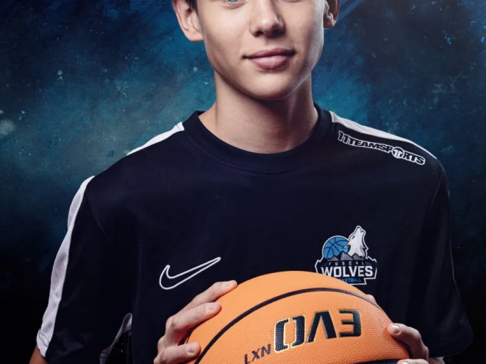 240917-fuwo-MEDIA-0W3A5269.CR3-0241-JAMAL-683x1024