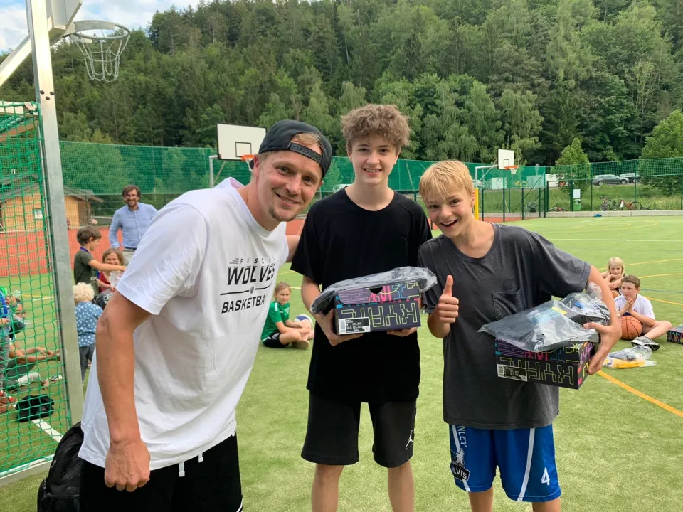 9937f386-fe29-4a82-bcbf-d2e003fd2906