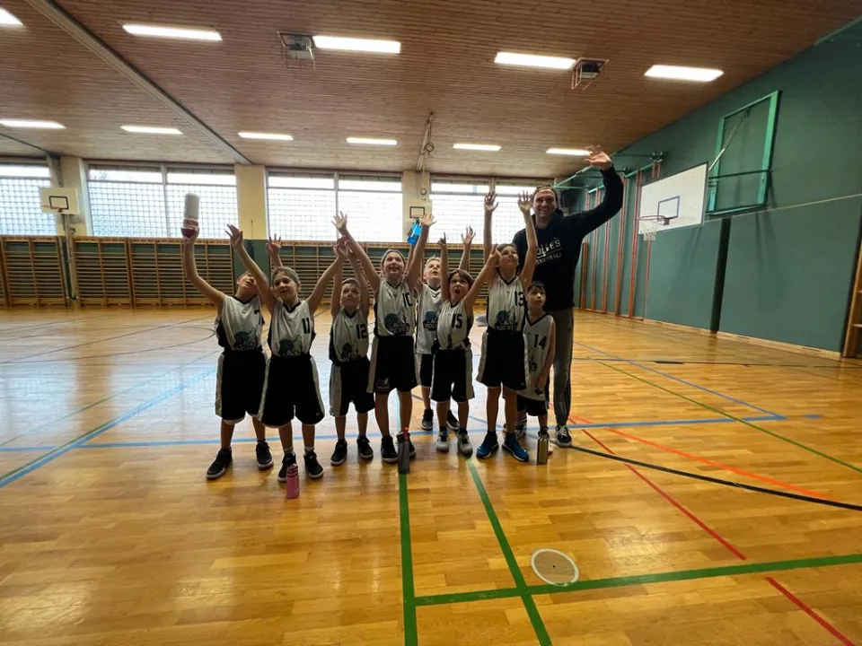 a27ae130-9055-4869-9900-8871b3697cbe