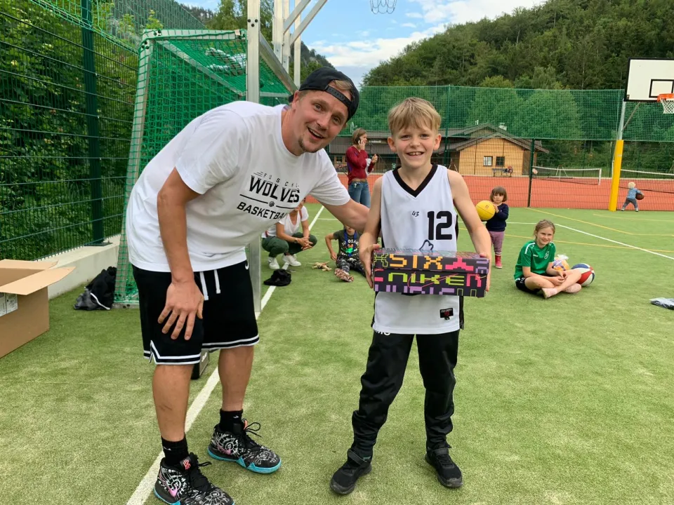 a544d820-6fbf-4230-a279-34c1f0490f53