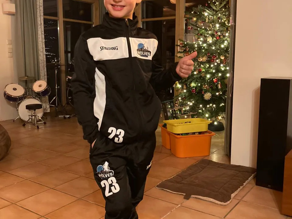 dd0dabef-14d1-42c0-a5f8-b85177d45cdc