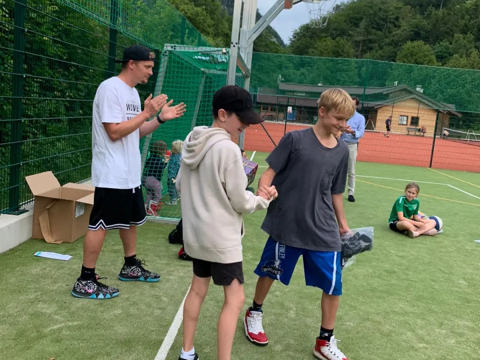 fab47b56-4bce-4b9d-abaa-b086dd241d26